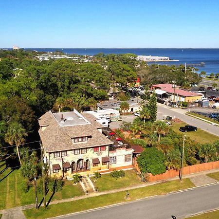 Casa Coquina Del Mar Bed And Breakfast 타이터스빌 외부 사진